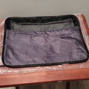 Thirty One Medium Pack & Zip Cube